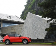 ;TX/TXLI01ͬУa߶SUVxl