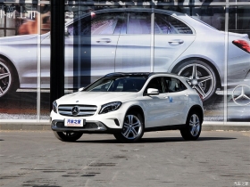 2015 GLA 200